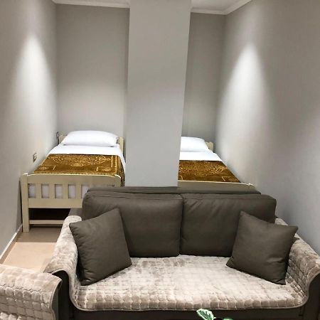 Cozy Guesthome Korce Eksteriør bilde